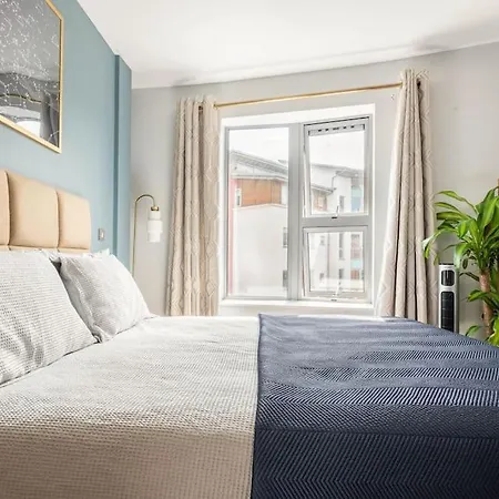 Bright & Spacious Harbourside Flat 公寓 布里斯托